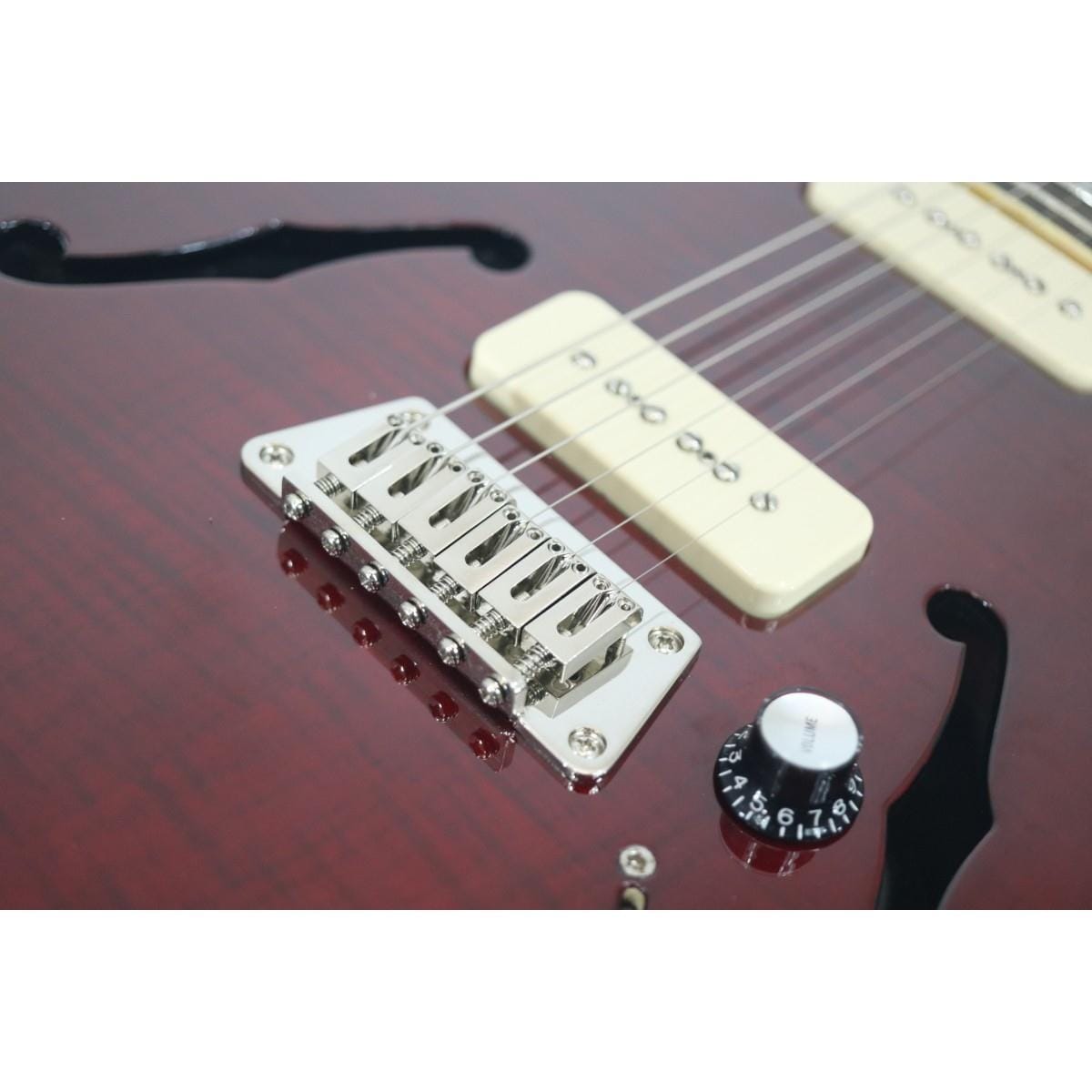 ＥＰＩＰＨＯＮＥ　　ＬＴＤ　ＢＬＵＥＳＨＡＷＫ　ＤＥＬＵＸＥ
