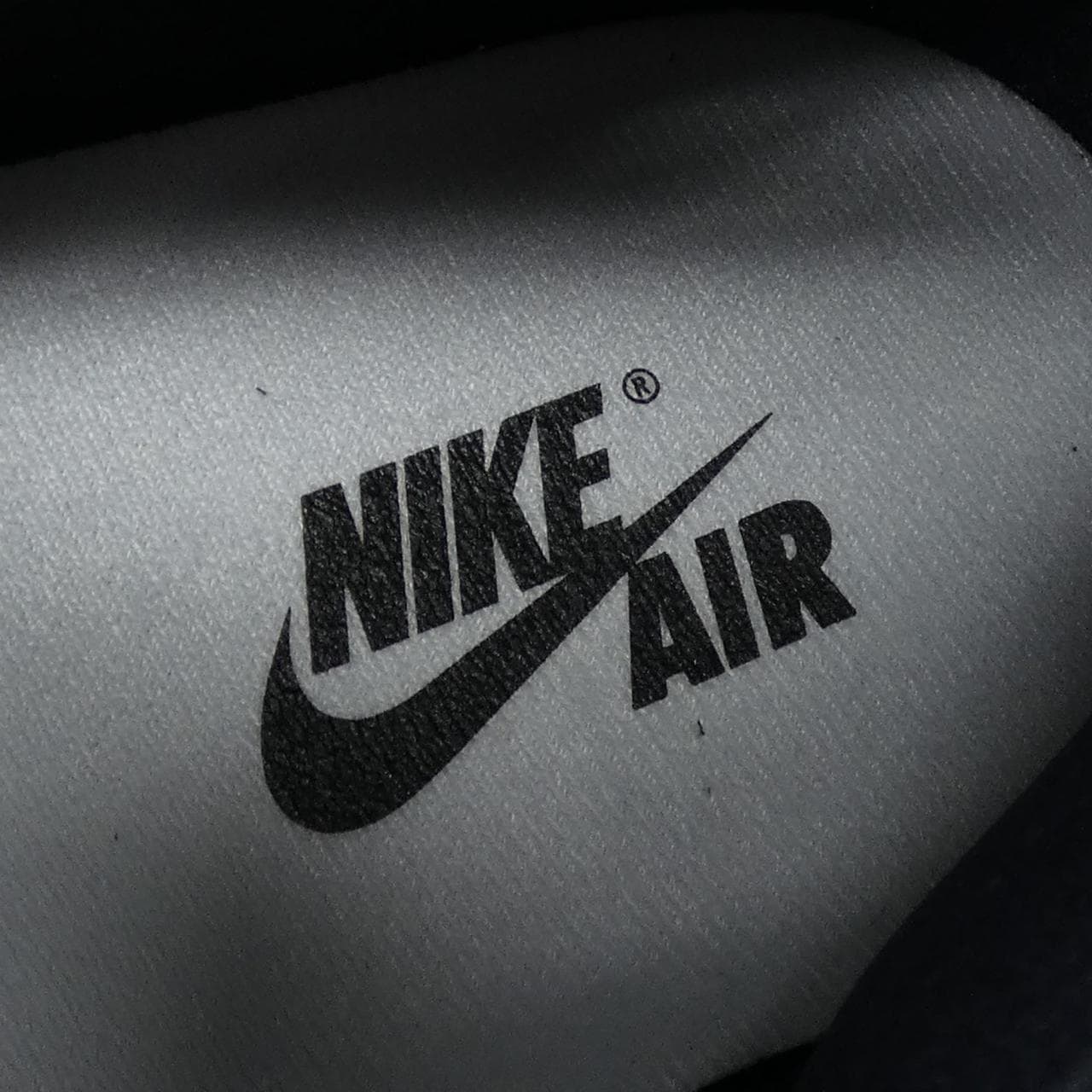 ナイキ ジョーダン NIKE JORDAN DZ5485-106 スニーカー