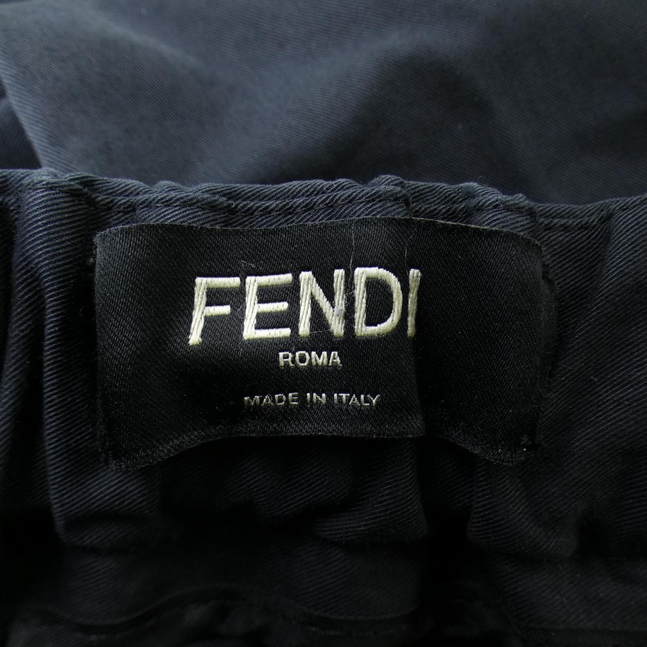 フェンディ FENDI FB0584 ACBW パンツ