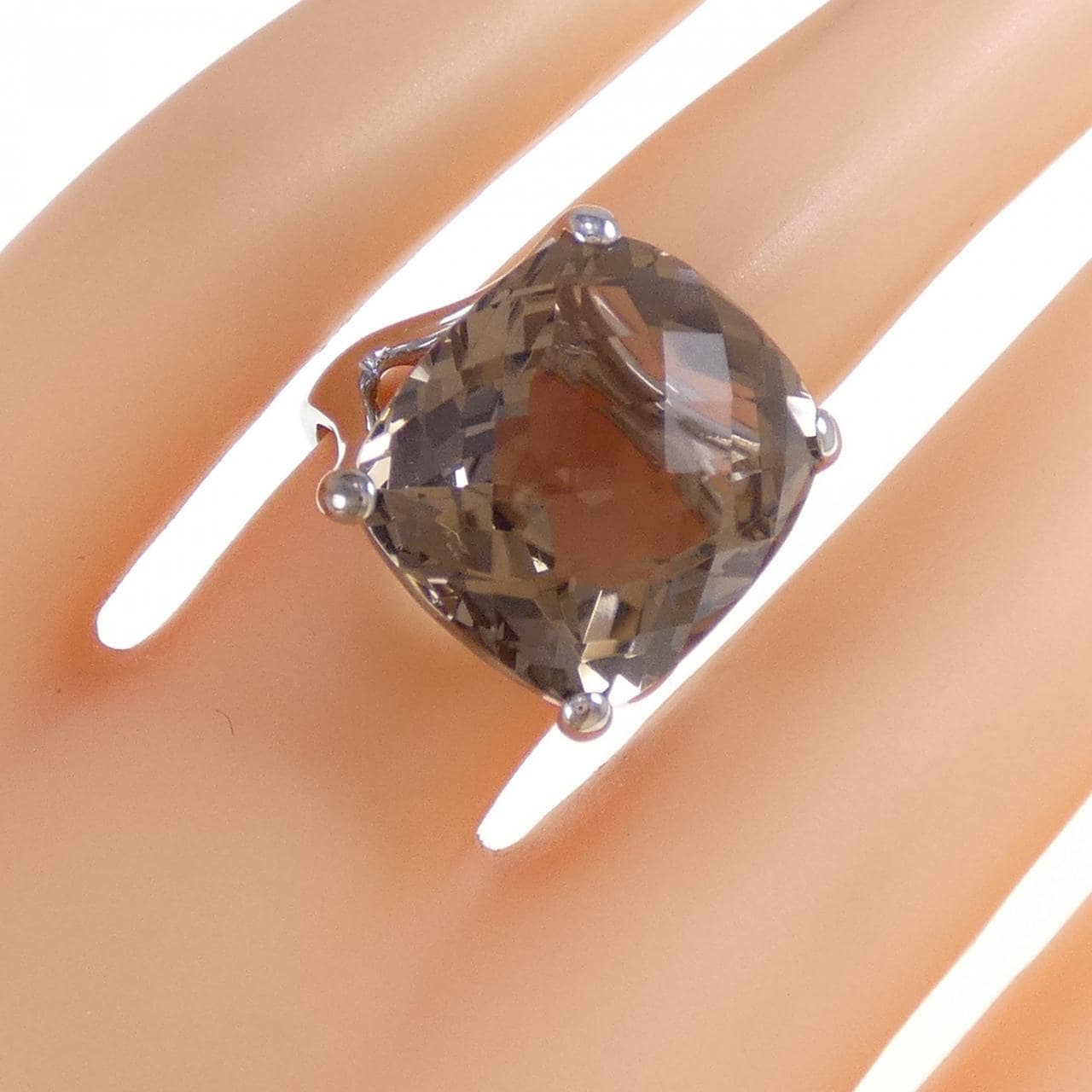 K18WG石英戒指