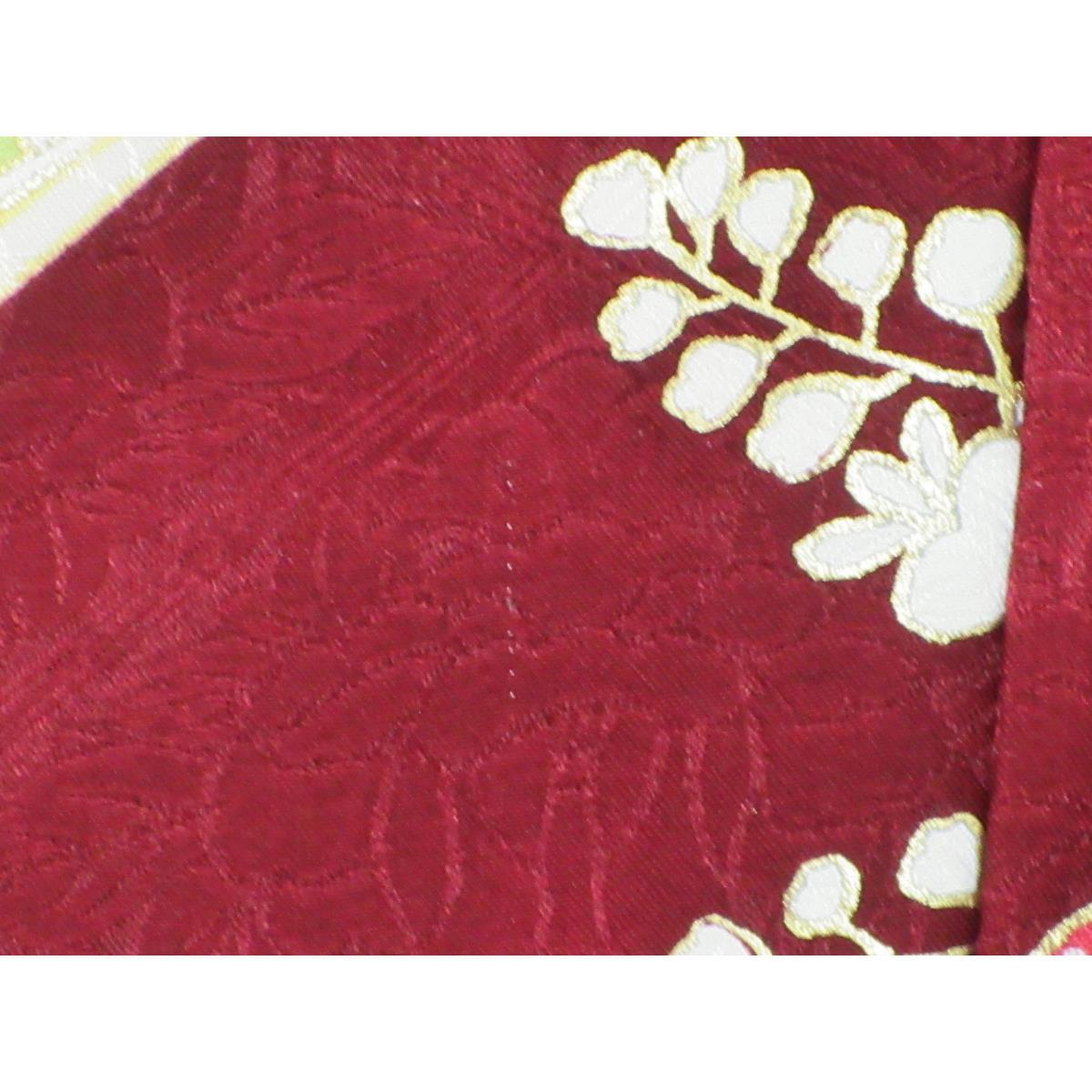 振袖　友禅金彩加工　刺繍入り　身幅２Ｌ寸