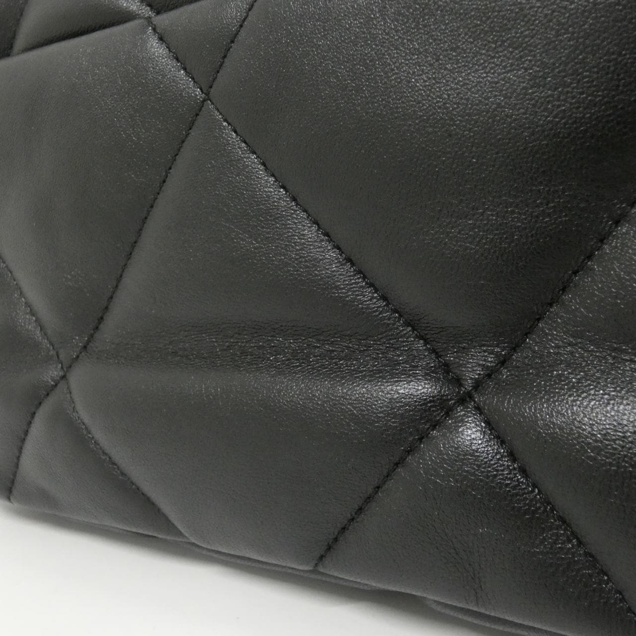 シャネル シャネル19 ライン AS1160 ショルダーバッグ