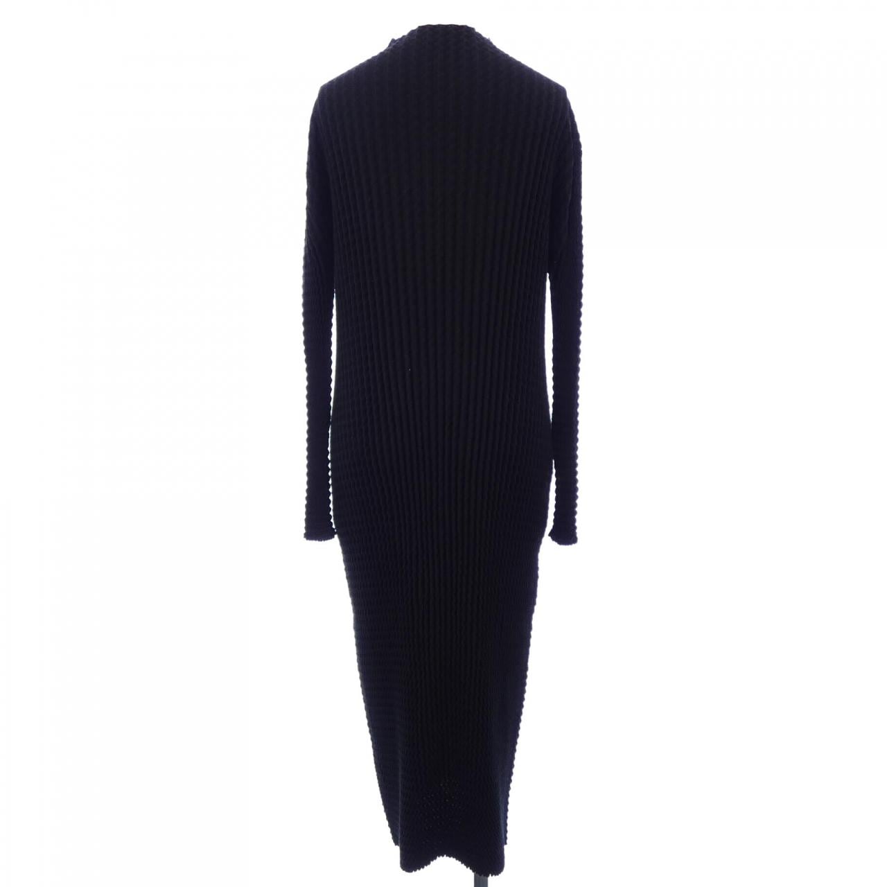 イッセイミヤケ ISSEY MIYAKE IM33KH267 ワンピース