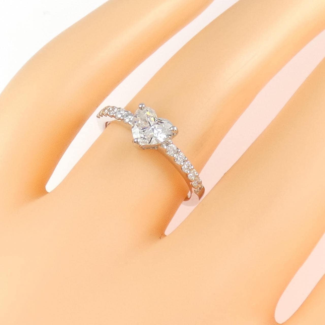 PT900 ダイヤモンド リング 0.595CT F VS1 ハートシェイプ