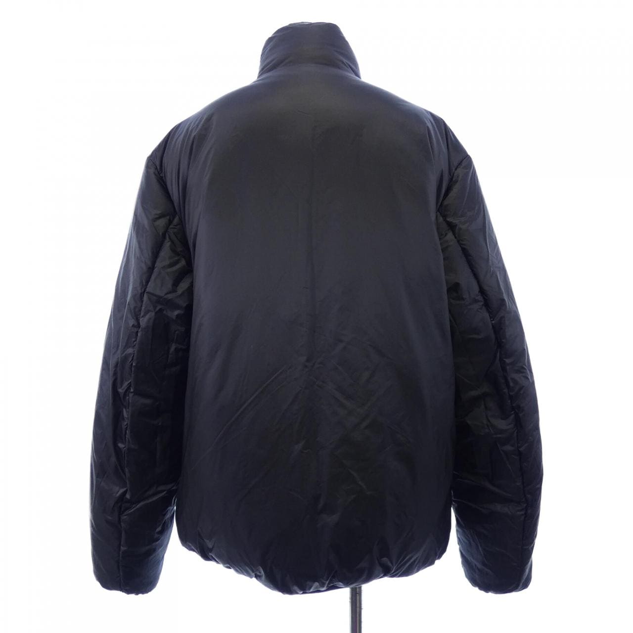 モンクレール MONCLER J20991A00134 ダウンジャケット