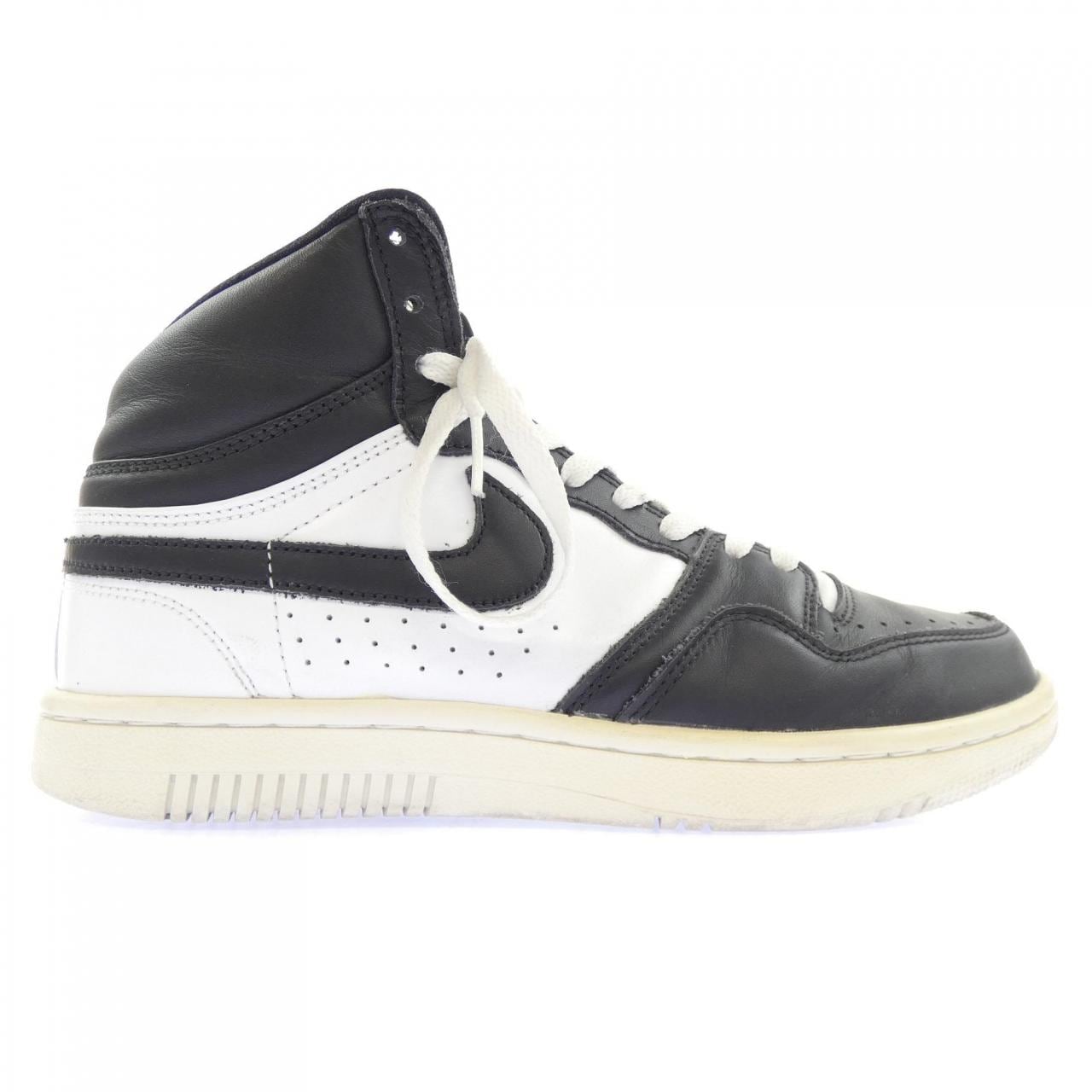 ナイキ NIKE 826667-001 スニーカー