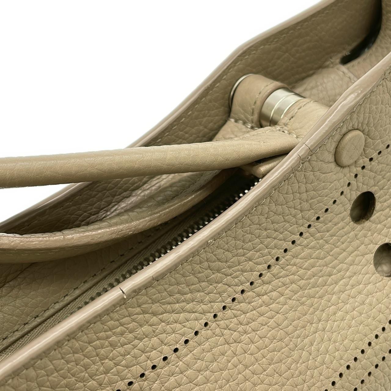 バレンシアガ ブラックアウト シティ 443516 DRU1T バッグ