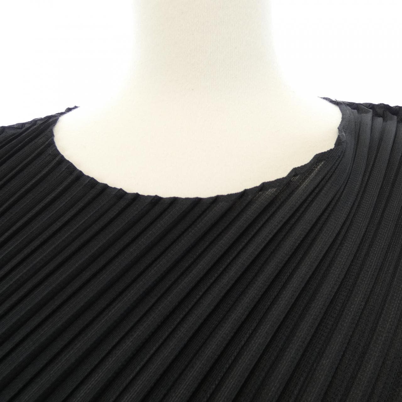プリーツプリーズ PLEATS PLEASE トップス