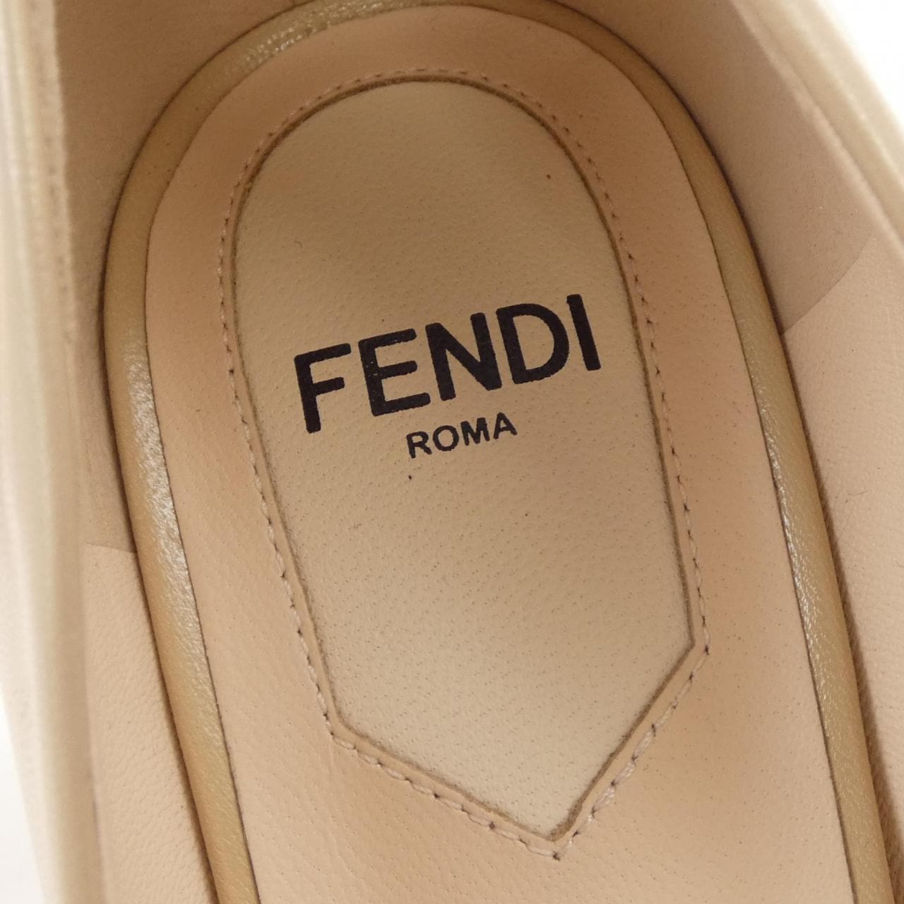 フェンディ FENDI パンプス