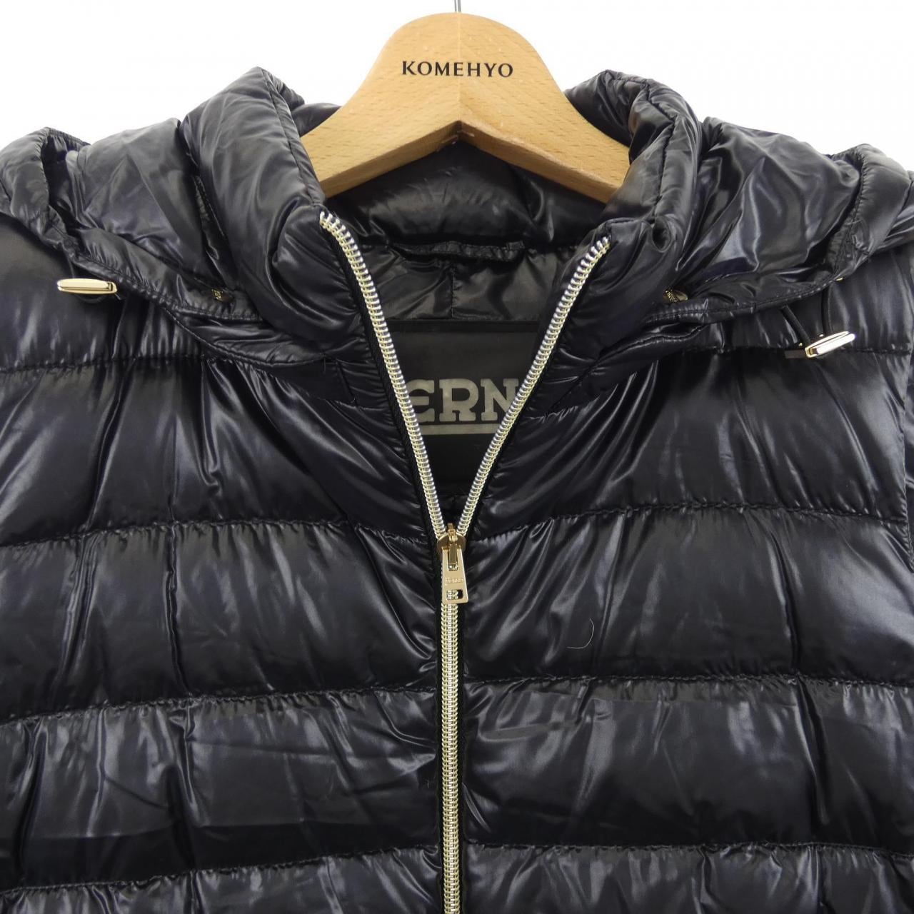 ヘルノ Herno PI0329D ダウンベスト