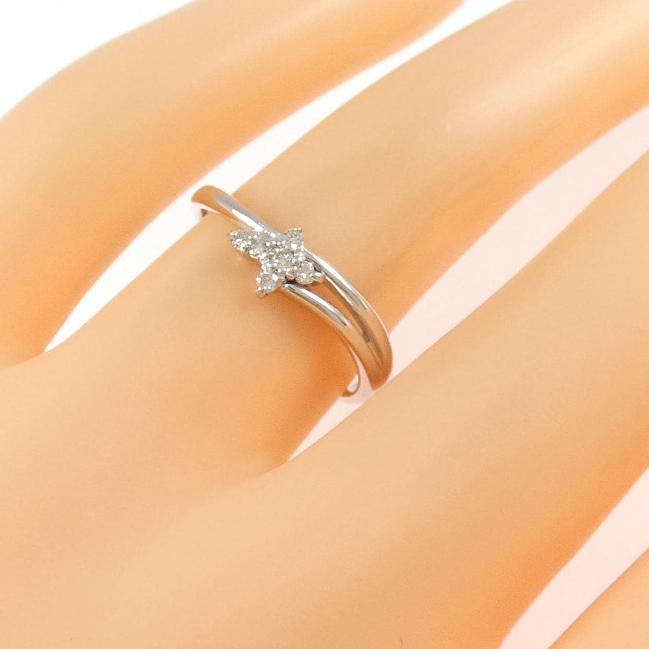 K18WG クロス ダイヤモンド リング 0.07CT