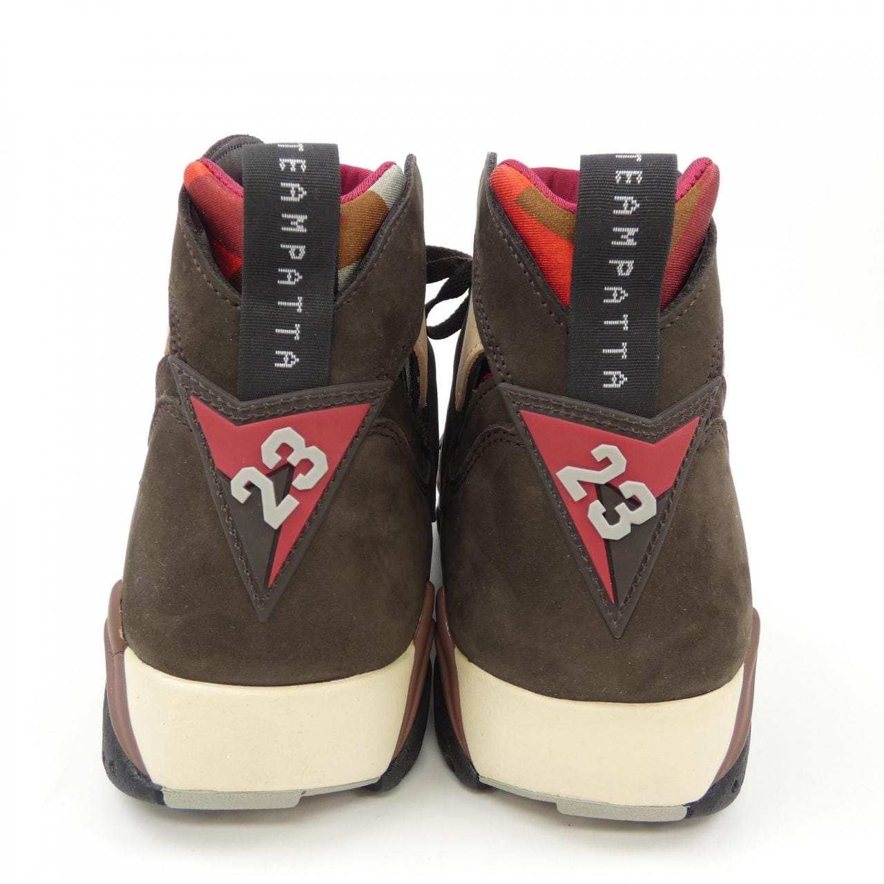 ナイキ ジョーダン NIKE JORDAN スニーカー