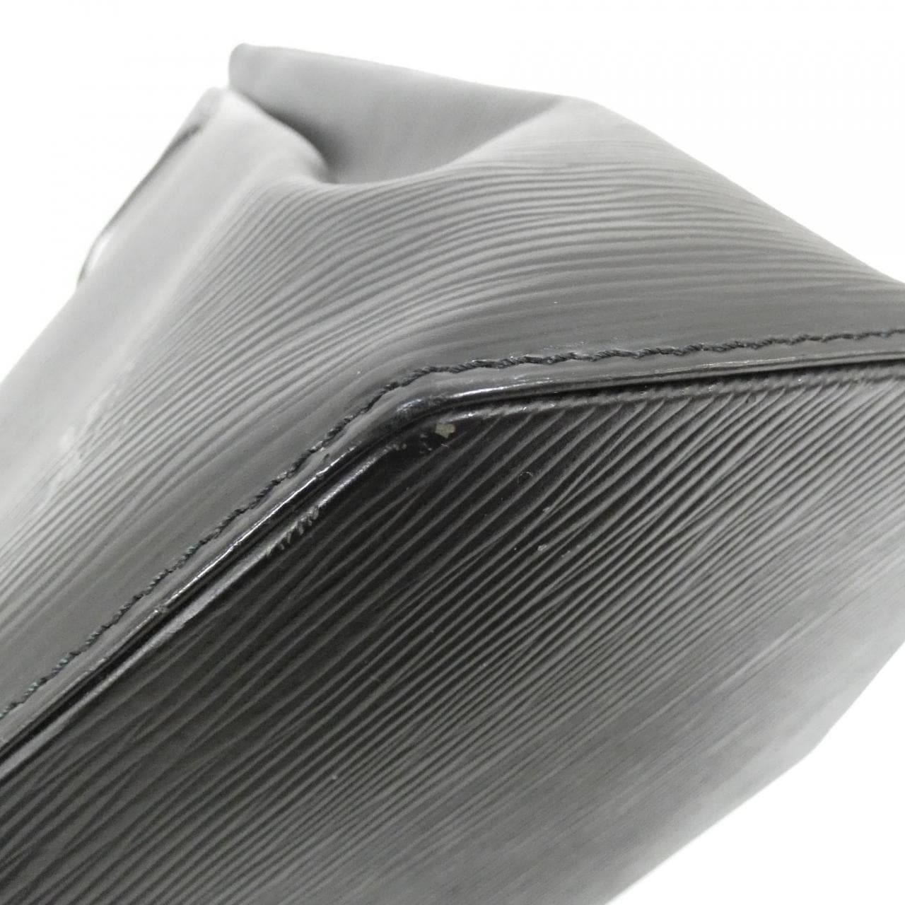 ルイヴィトン エピ サック アド M80153 ショルダーバッグ