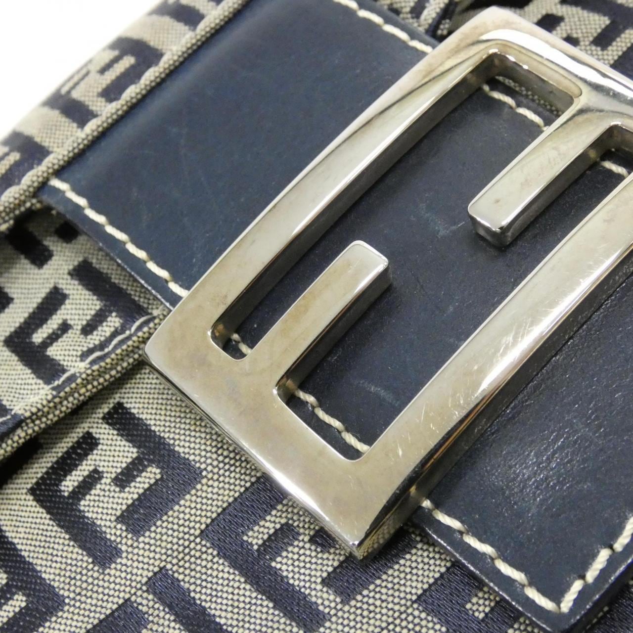 【ヴィンテージ】フェンディ 26426 ショルダーバッグ