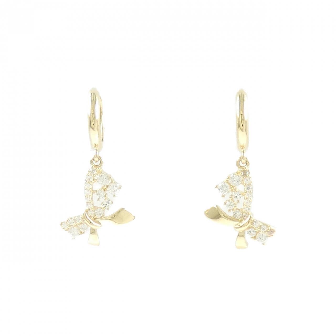 585YG リボン キュービック ピアス