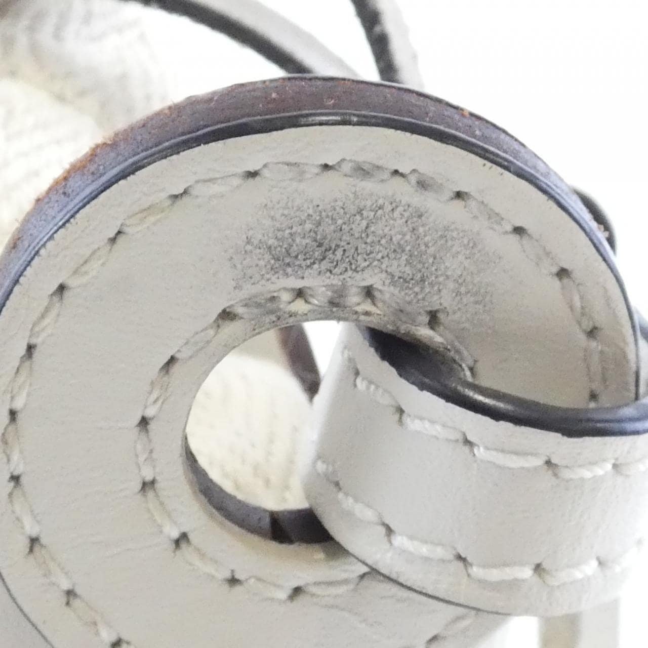 ロエベ アナグラムカットアウトポケット C922Y62X07 バッグ