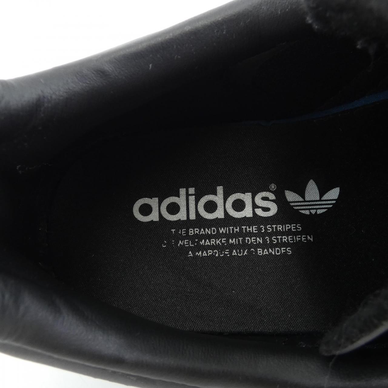 アディダス ADIDAS スニーカー