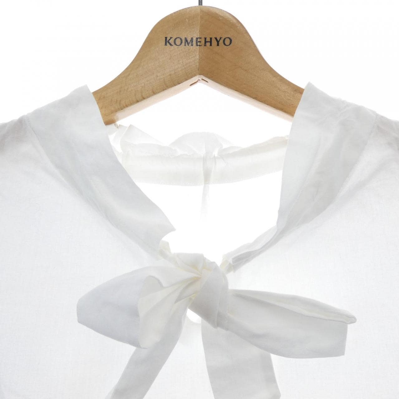 ブルーレーベルクレストブリッジ BLUE LABEL CRESTBRIDGE トップス