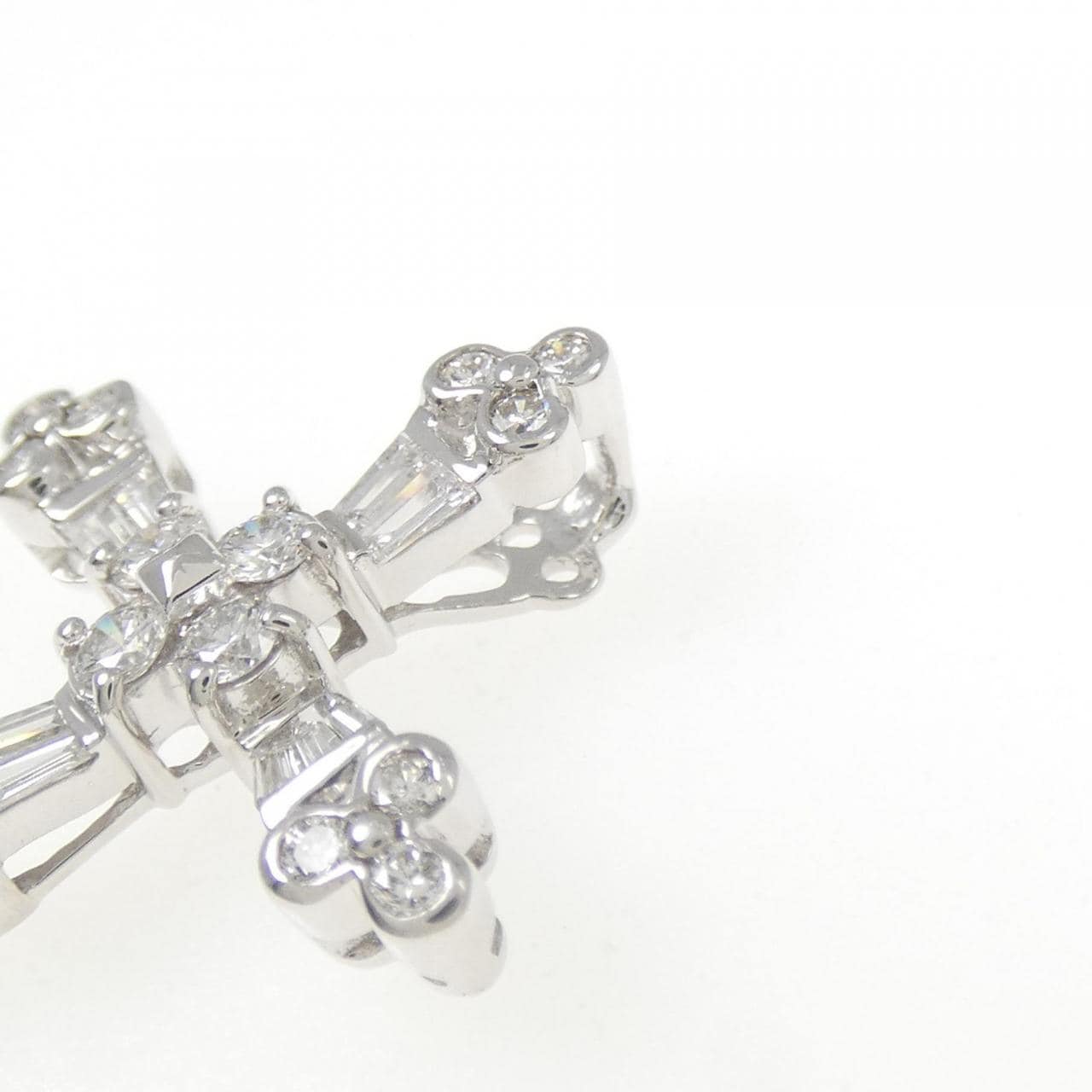 K18WG クロス ダイヤモンド ペンダント 1.00CT