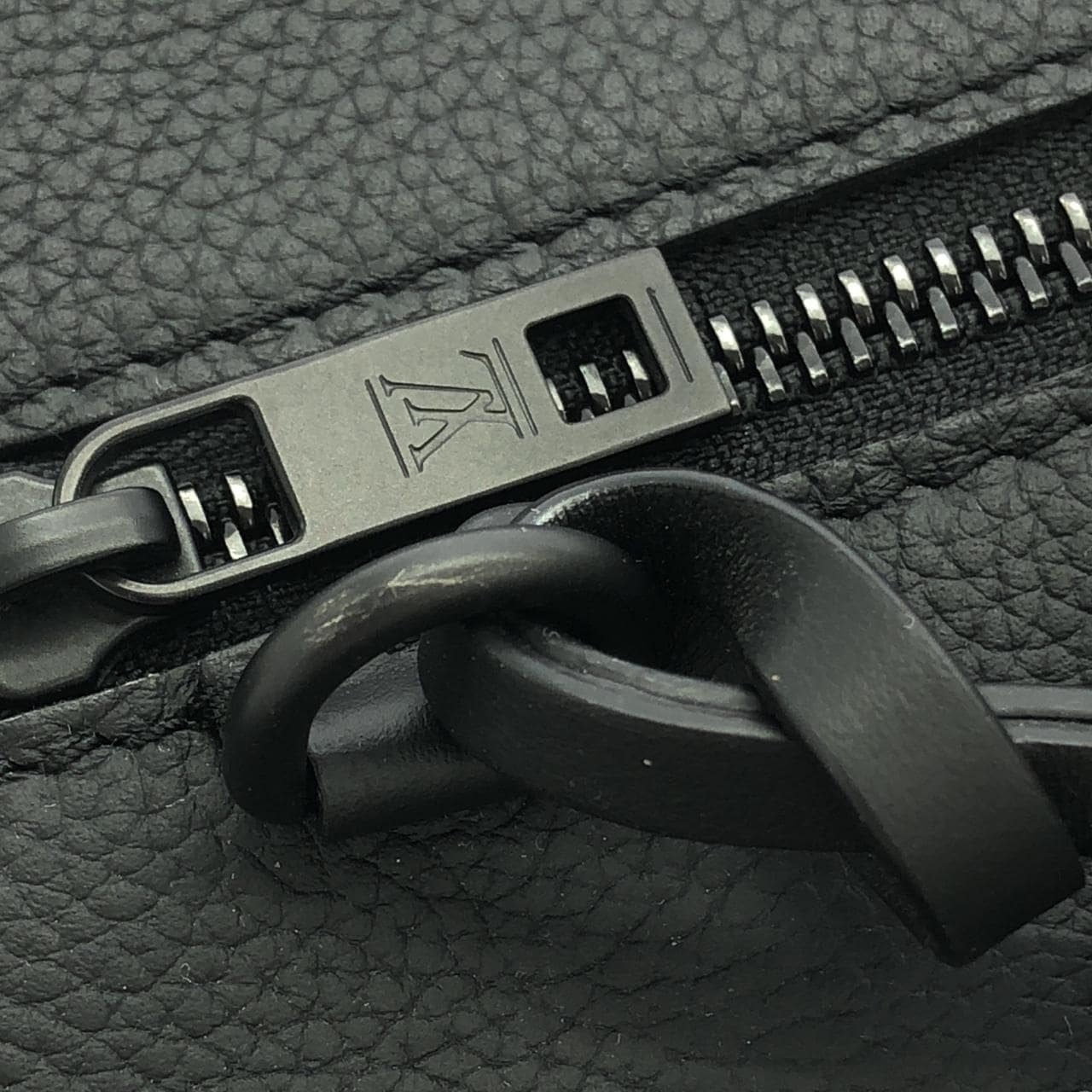 ルイヴィトン LVアエログラム テイクオフ ポーチ M69837 バッグ