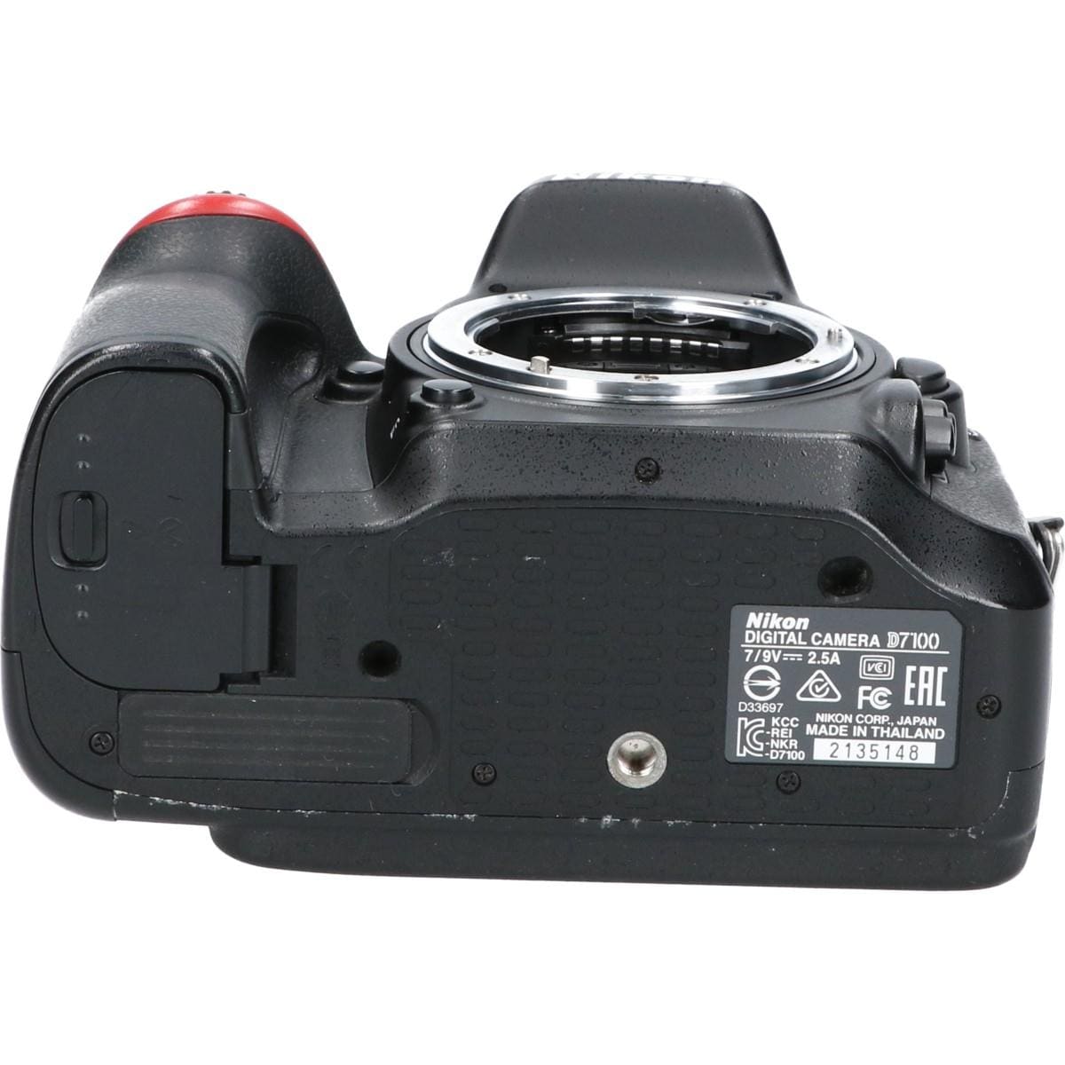 D7100