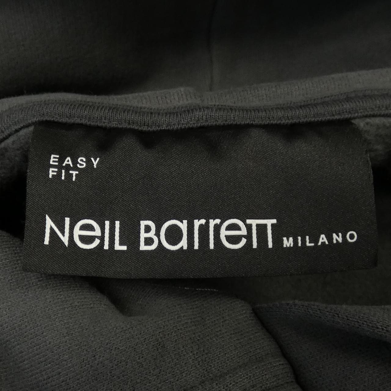 ニールバレット Neil Barrett NBV7JS186A パーカー