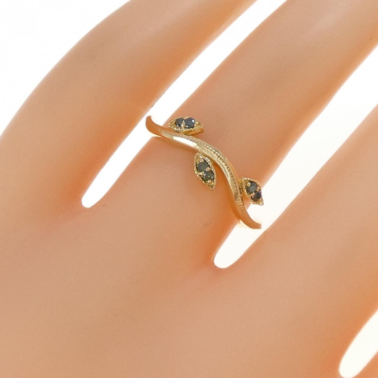 K18YG リーフ ダイヤモンド リング 0.06CT