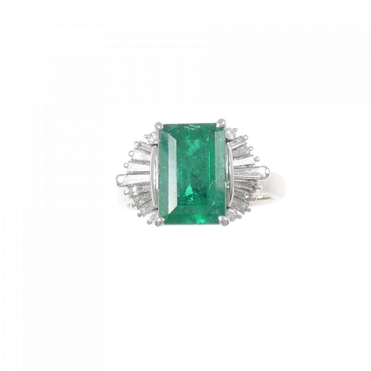 PT900 エメラルド リング 1.75CT