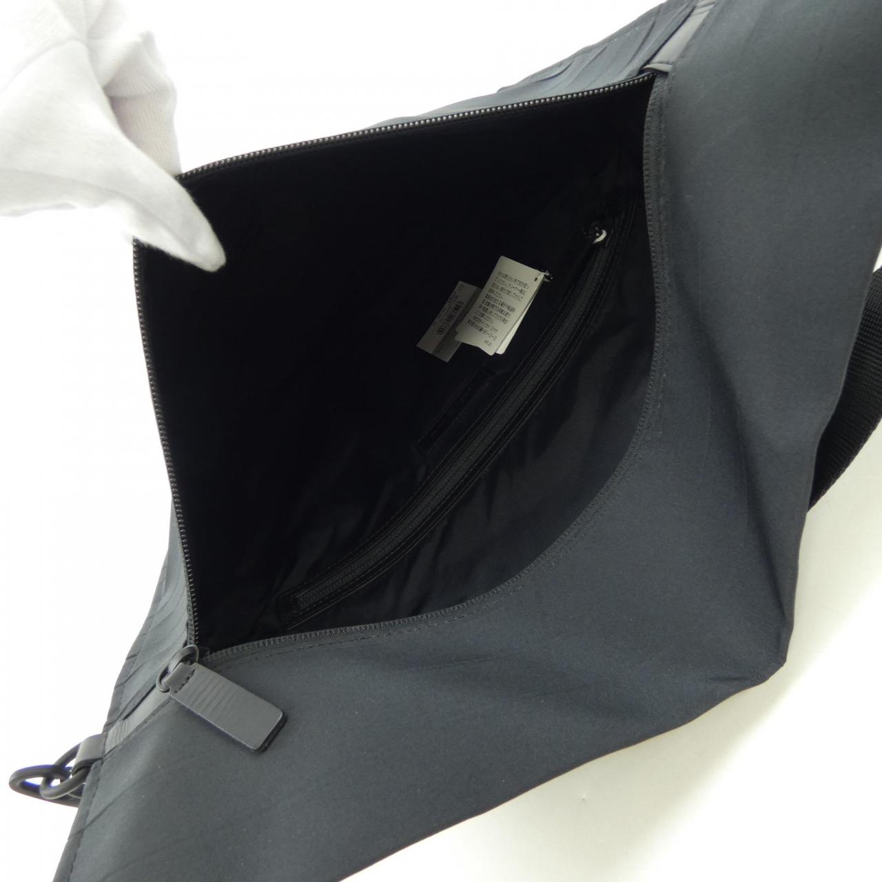 イッセイミヤケ ISSEY MIYAKE BAG