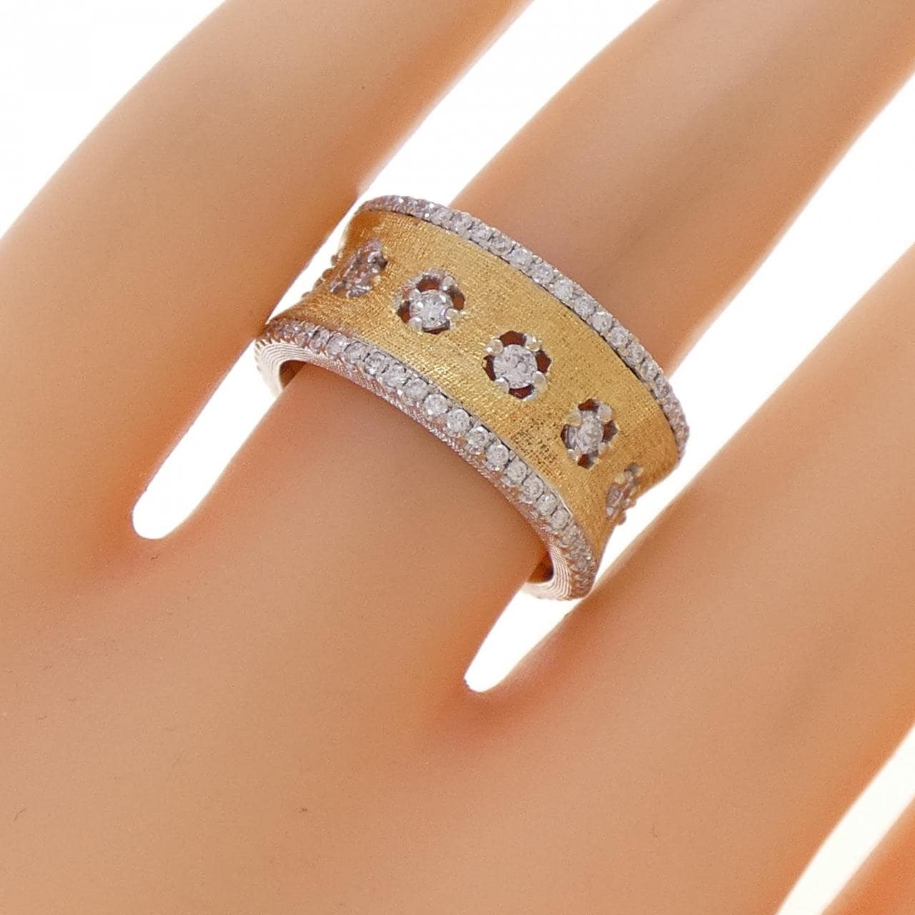 750YG/750WG ダイヤモンド リング 0.97CT