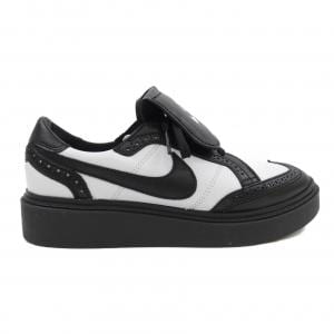 ナイキ NIKE スニーカー