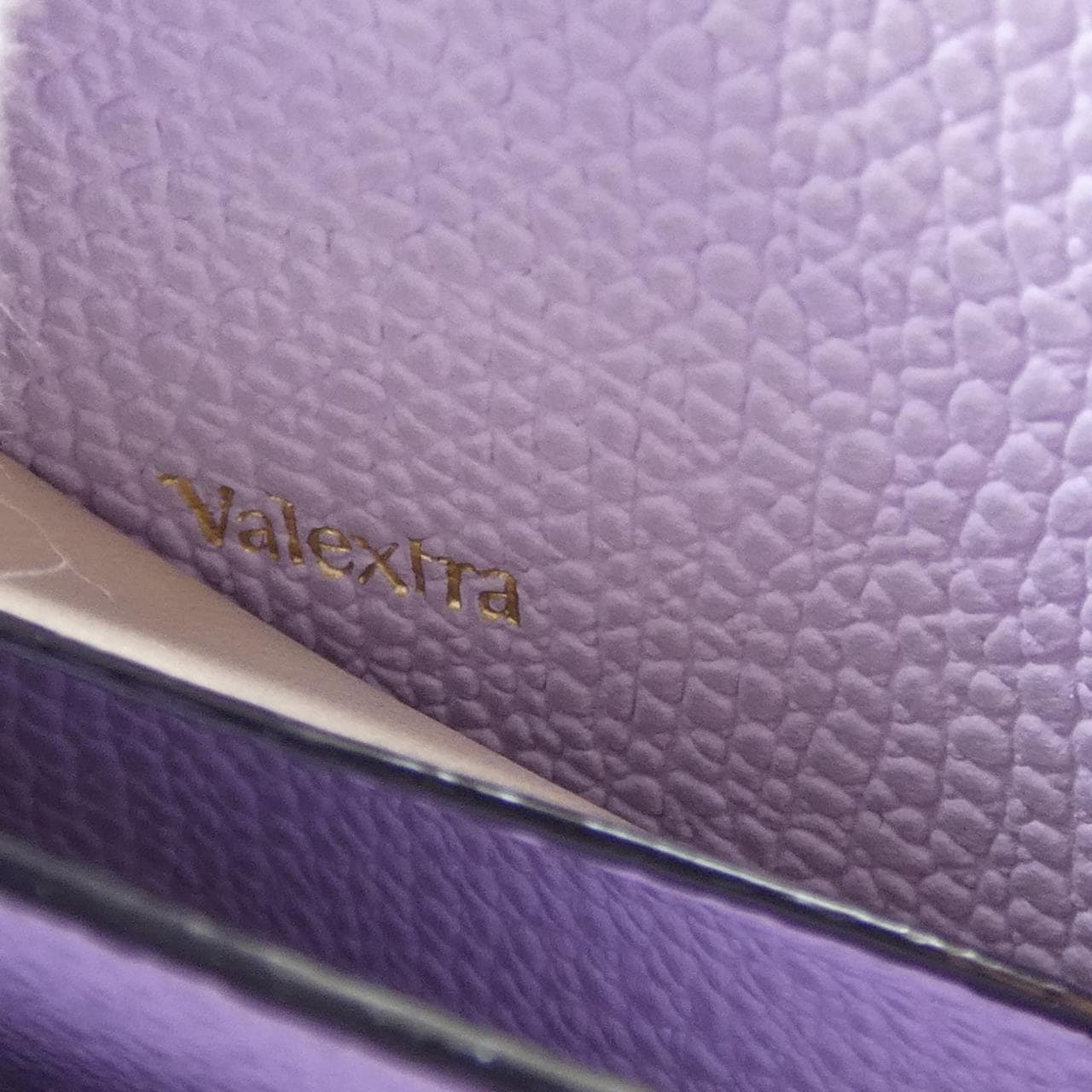 ヴァレクストラ VALEXTRA ジップアラウンドカードフォルダ SGZA0010028LRLCC99 CARD CASE