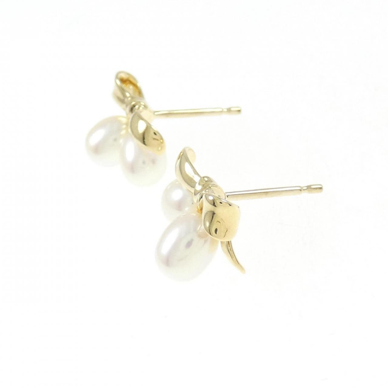 MIKIMOTO freshwater pearl earrings