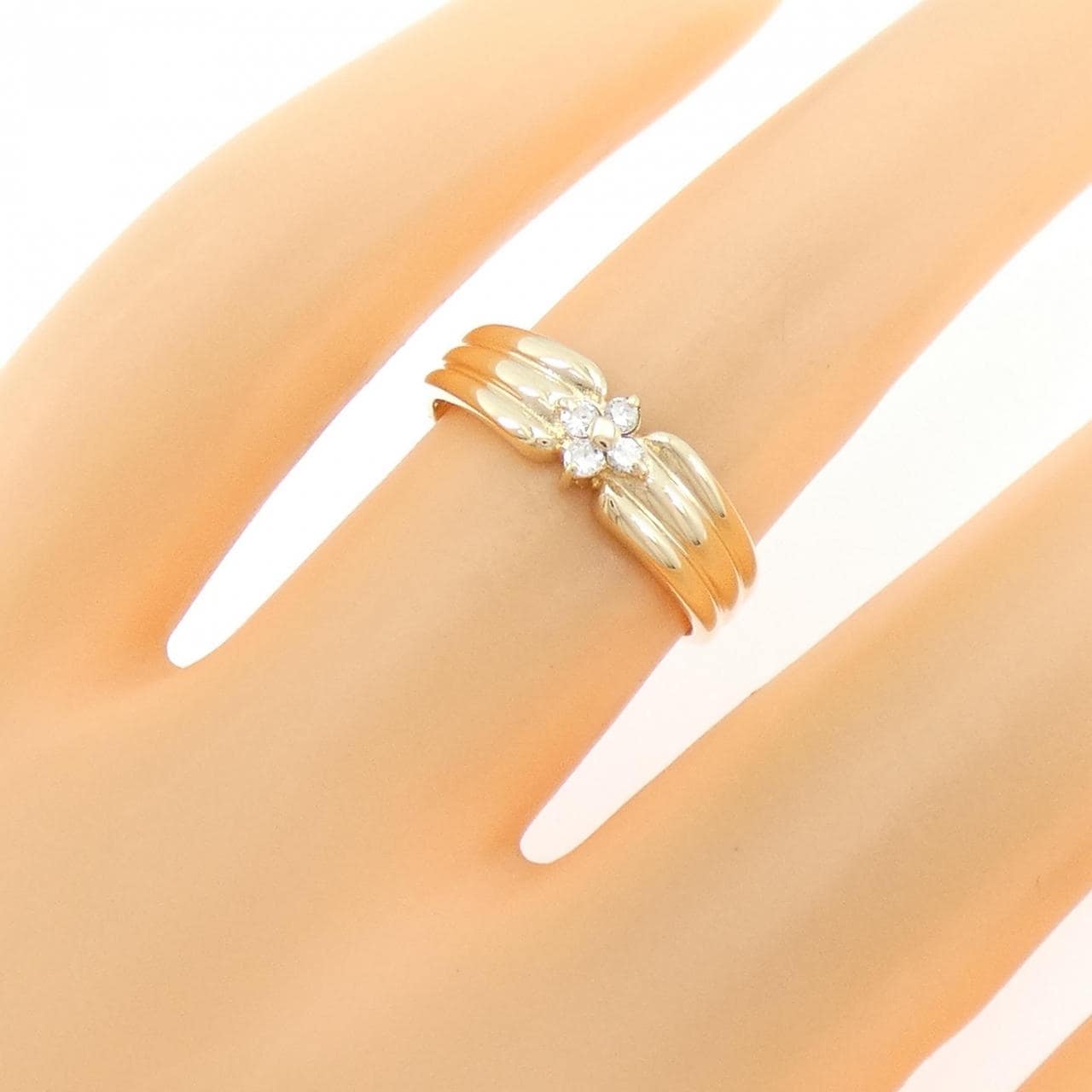 K10YG フラワー ダイヤモンド リング 0.06CT