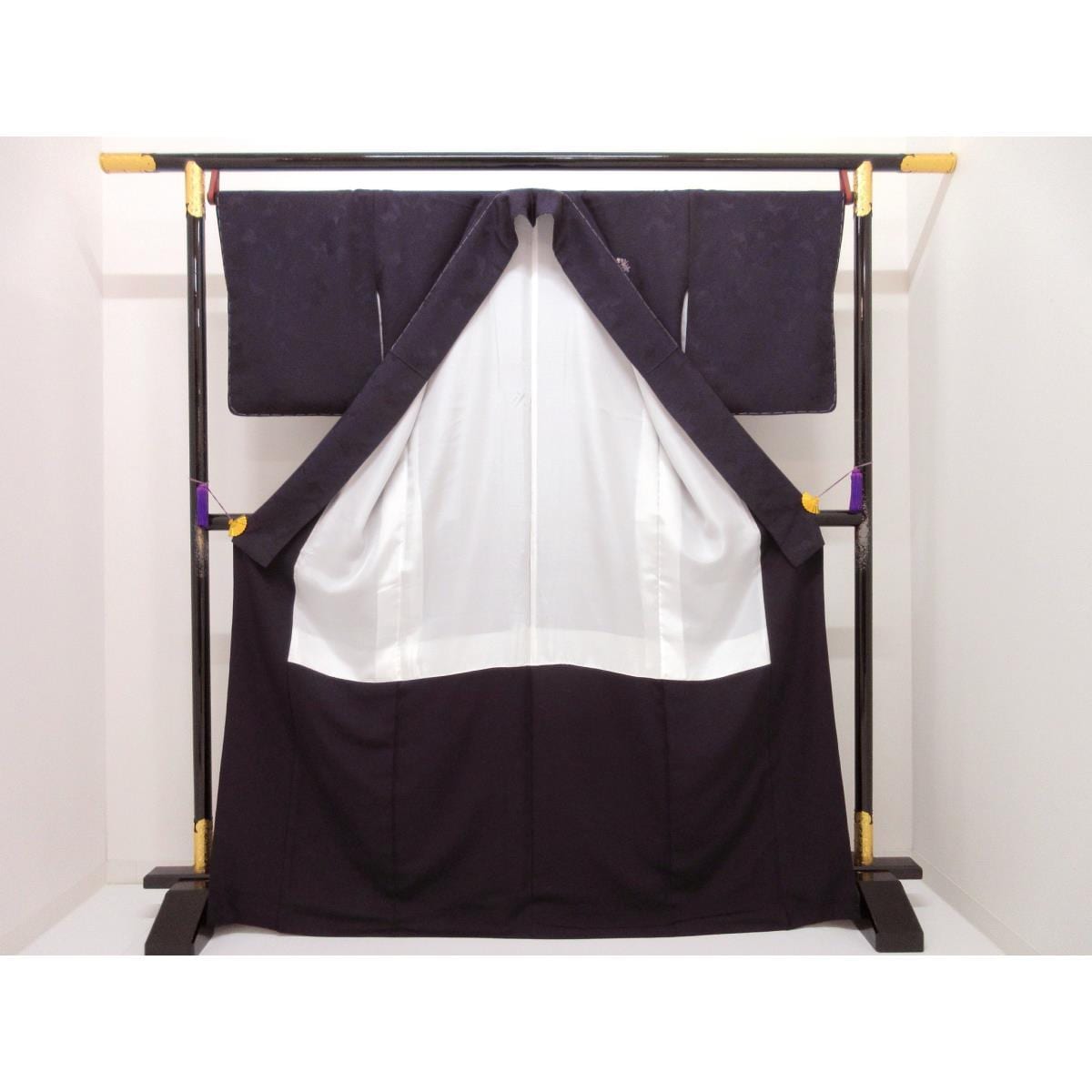 [新品] 參觀刺繡和服 [Yamaguchi bijutu Orimono]