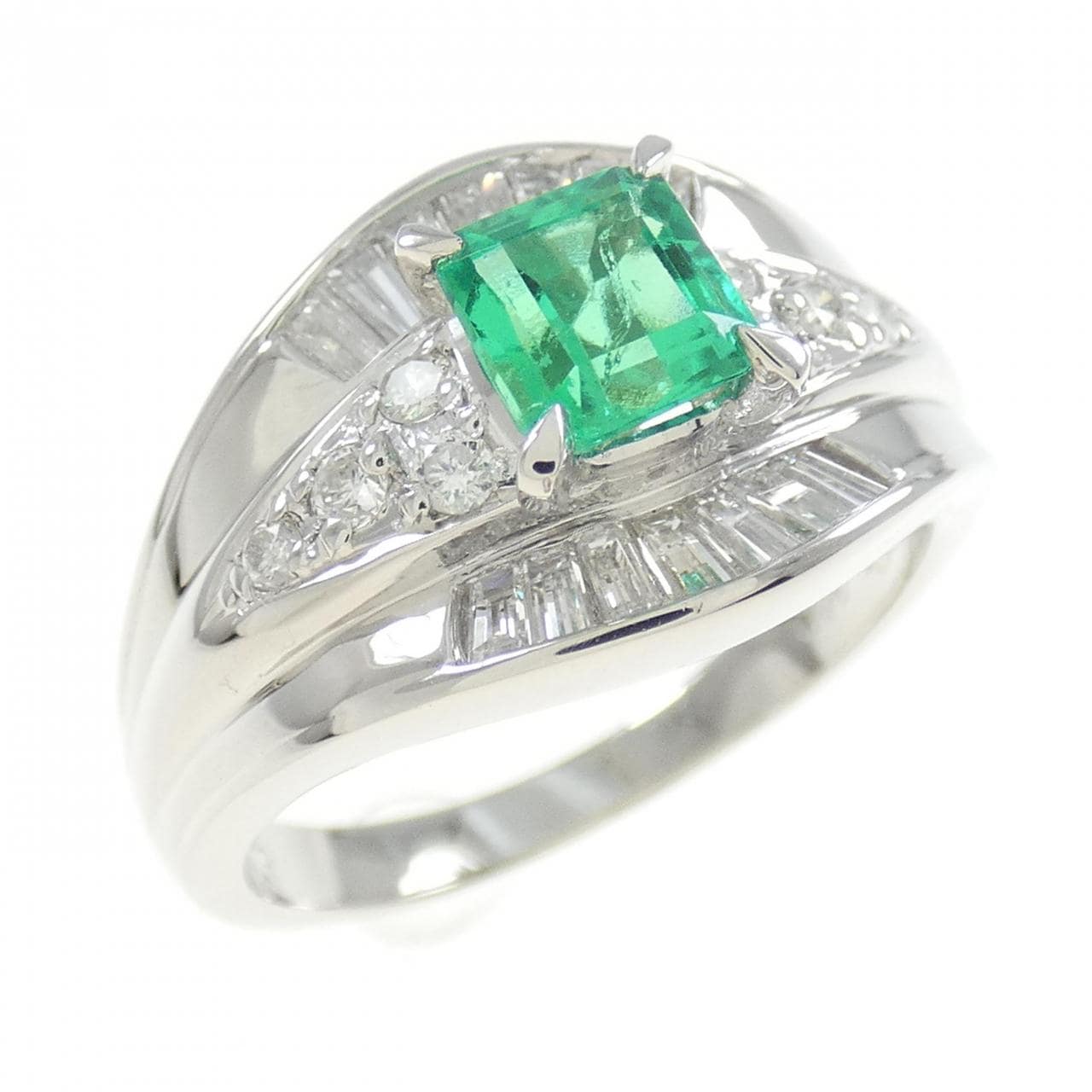 PT エメラルド リング 0.60CT