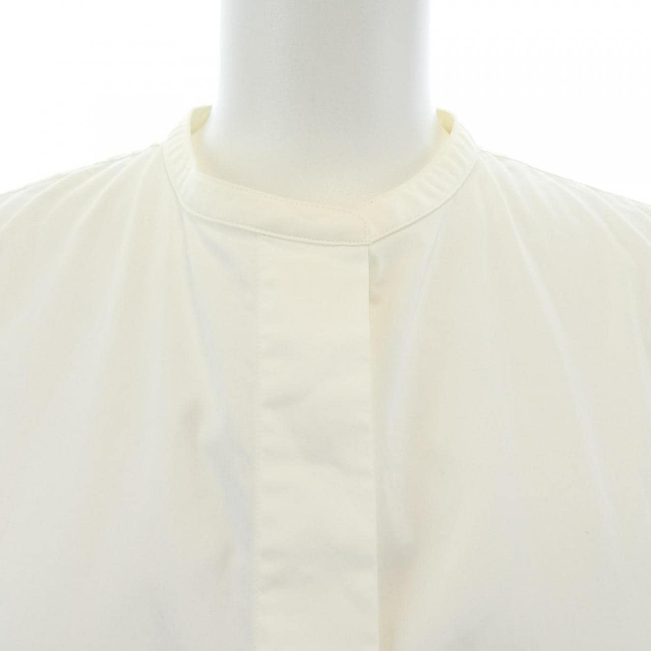 ザロウ THE ROW S／Sシャツ