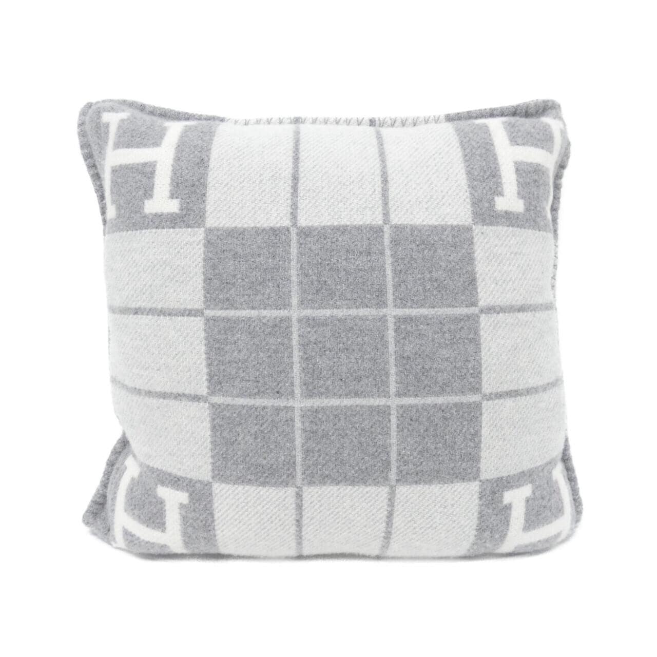 エルメス アヴァロン3 PM 52×52 102666M クッション