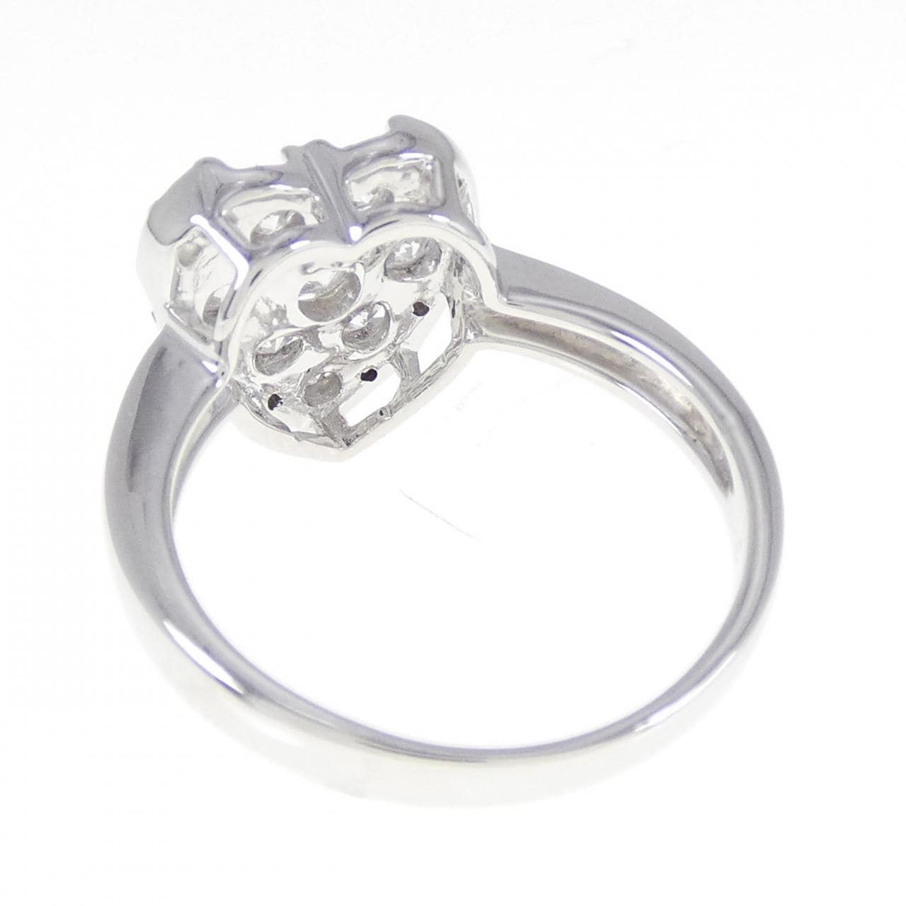 K18WG heart Diamond ring