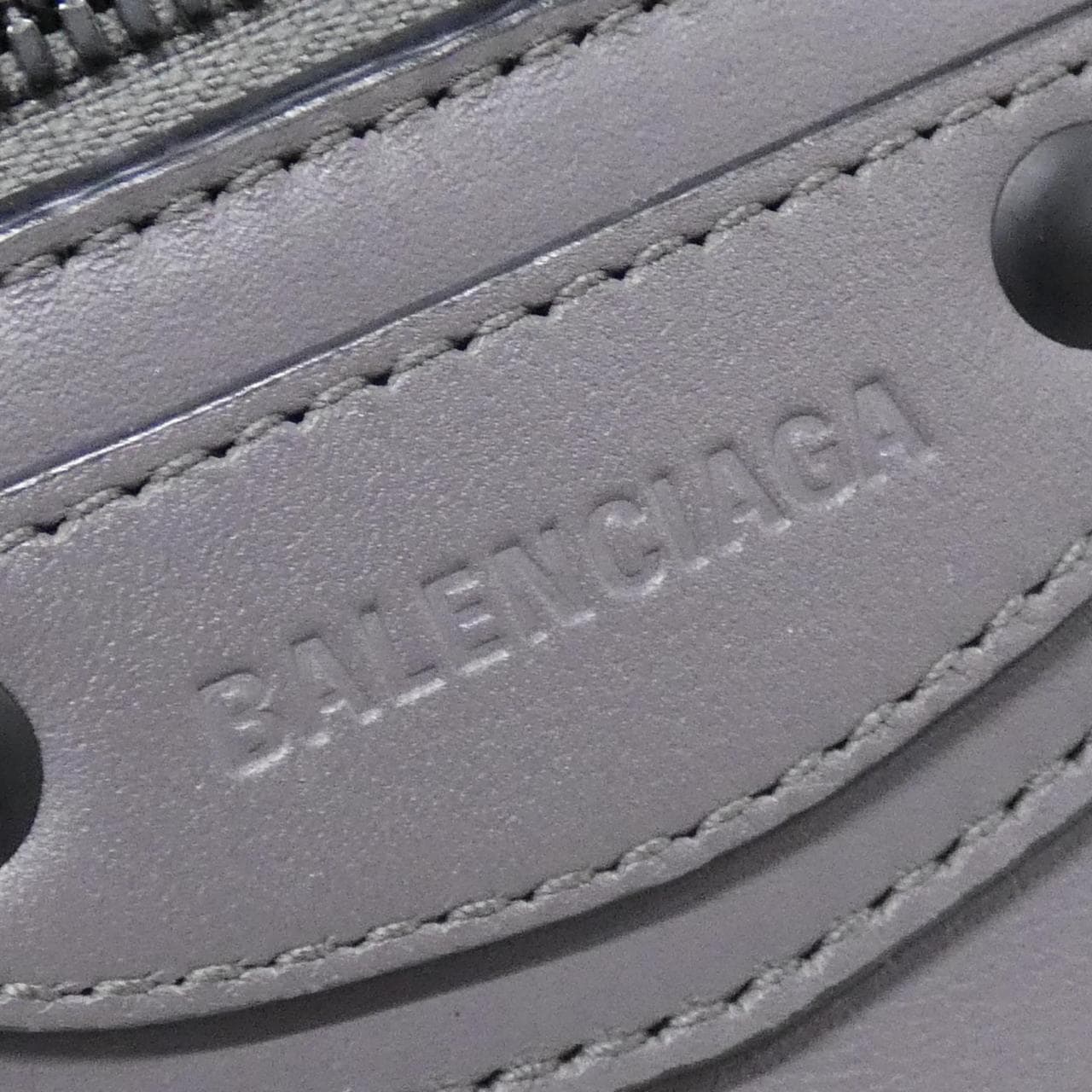 バレンシアガ ネオ クラシック シティ S 638521 11R17 バッグ