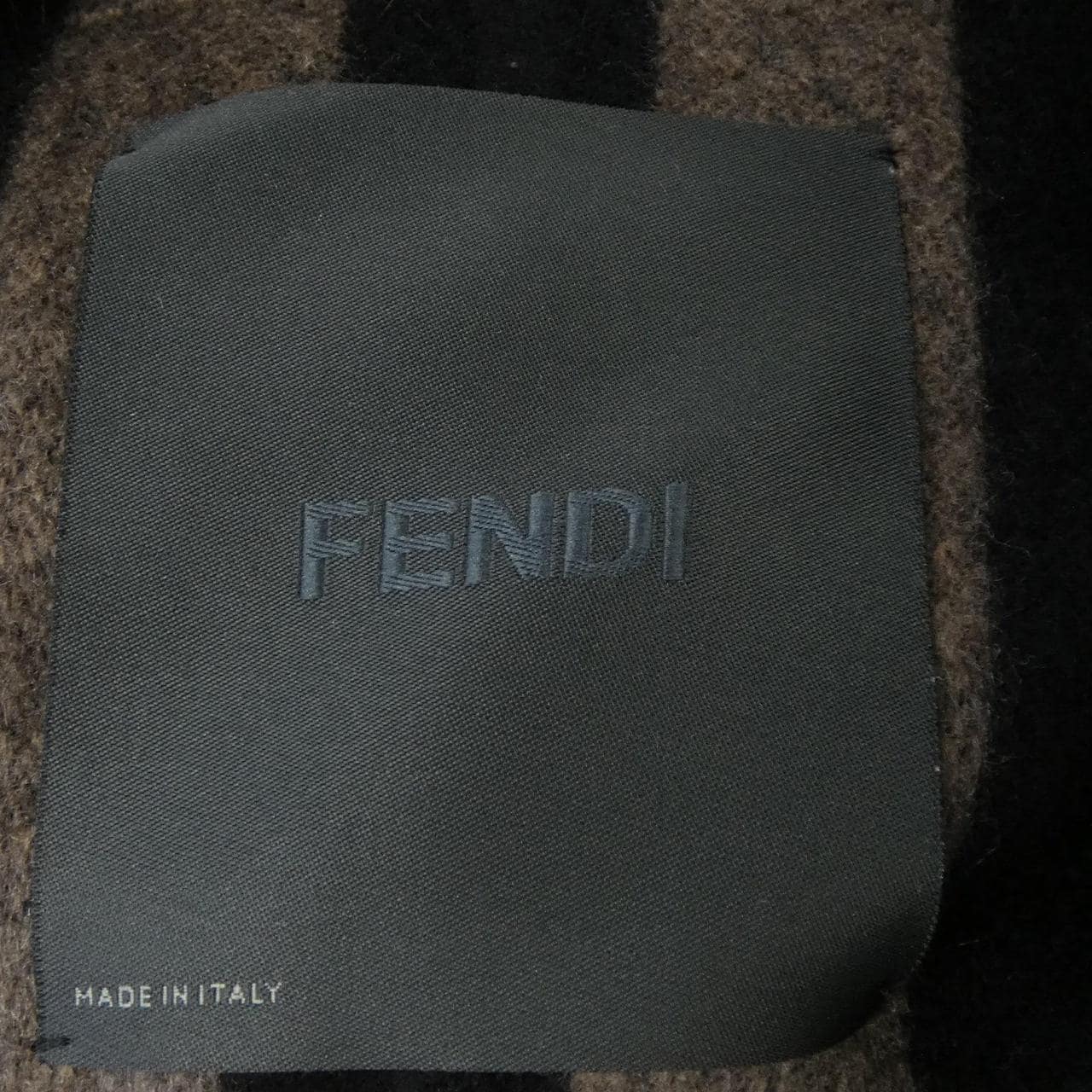 FENDI FFP067 L59 外套