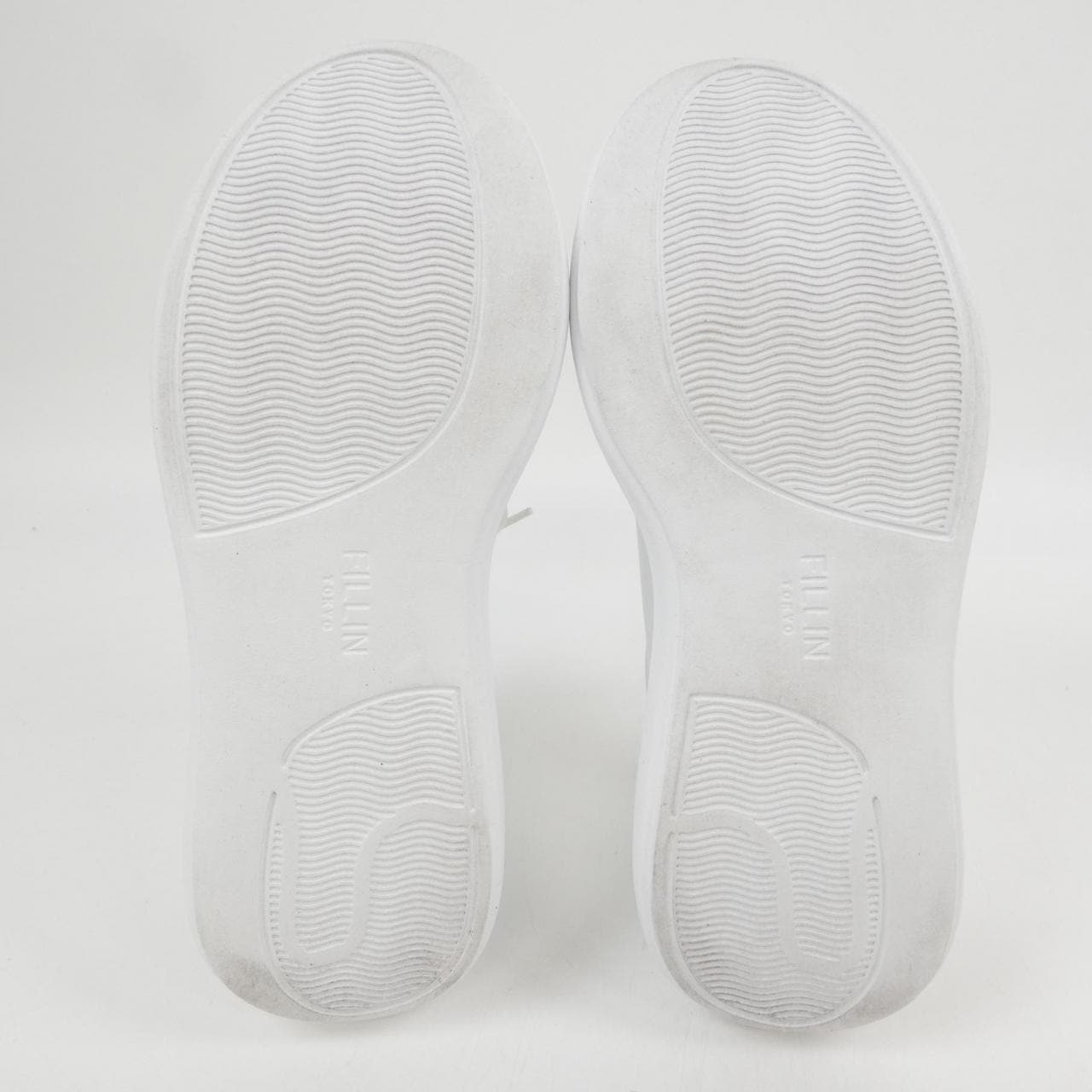 FILLIN スニーカー