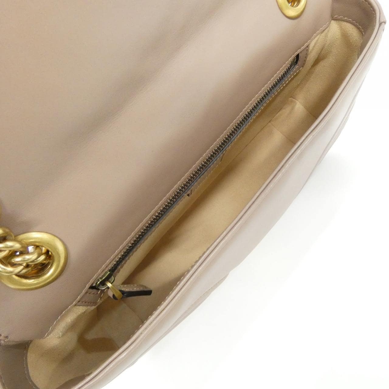 グッチ GG MARMONT 443497 DTDIT ショルダーバッグ