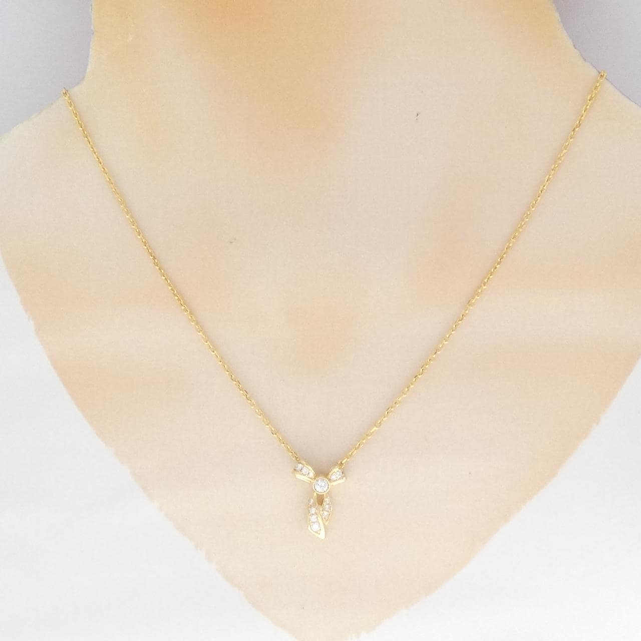 K18YG リボン ダイヤモンド ネックレス