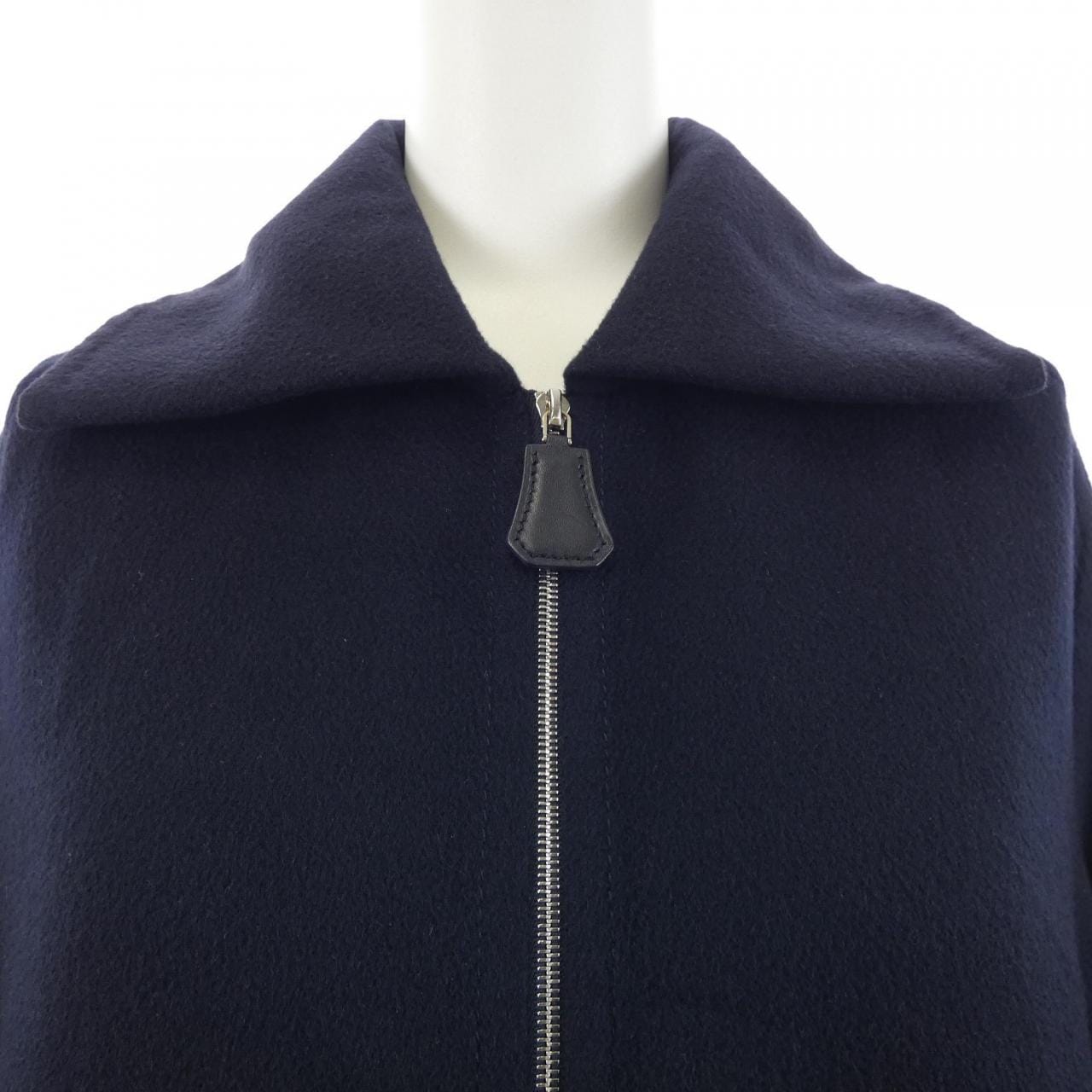エルメス HERMES *86-7111. コート
