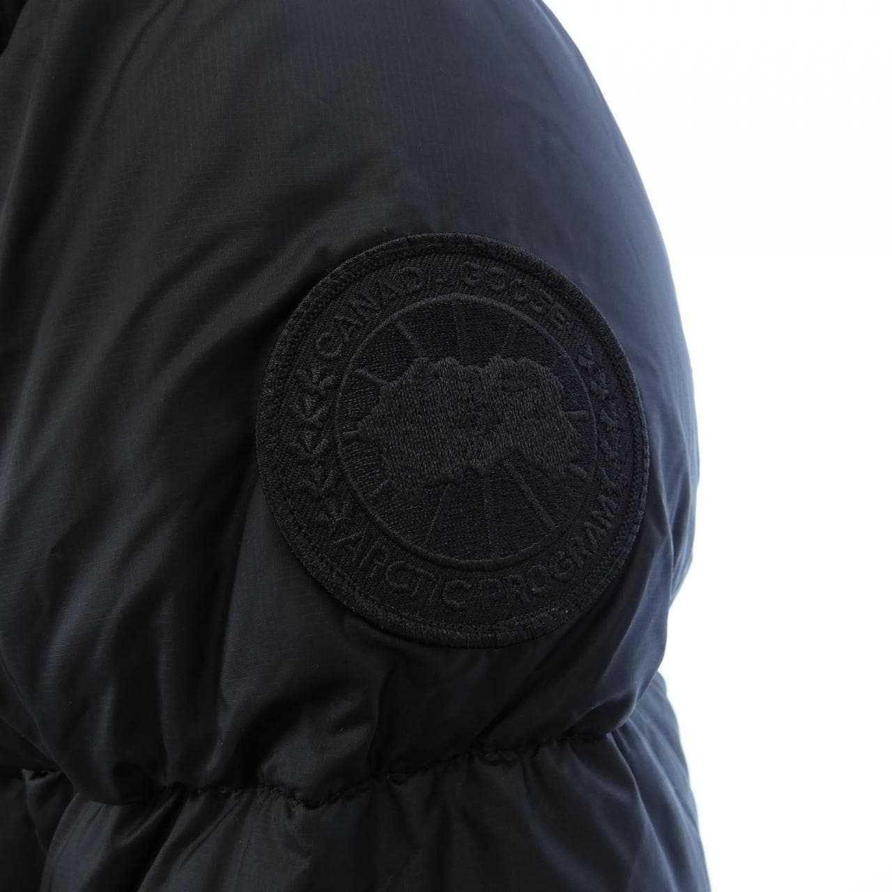 カナダグース CANADA GOOSE ダウンジャケット