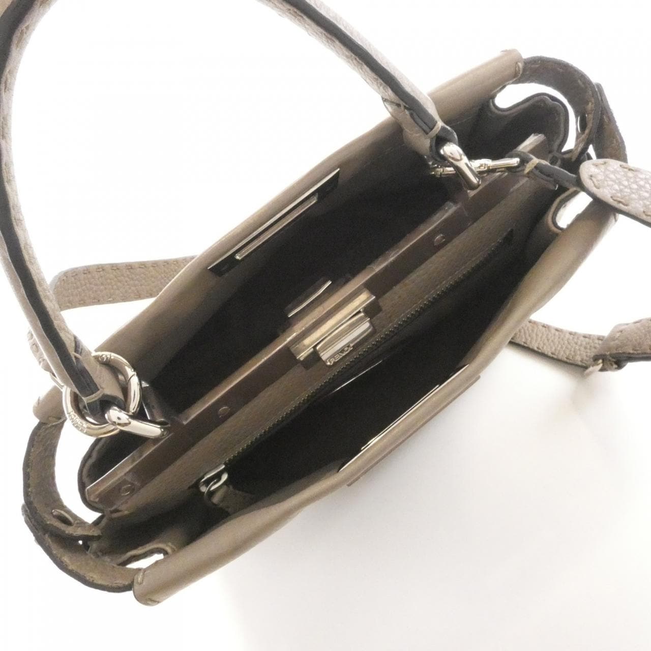 フェンディ セレリア ピーカブー 8BN290 1RM バッグ