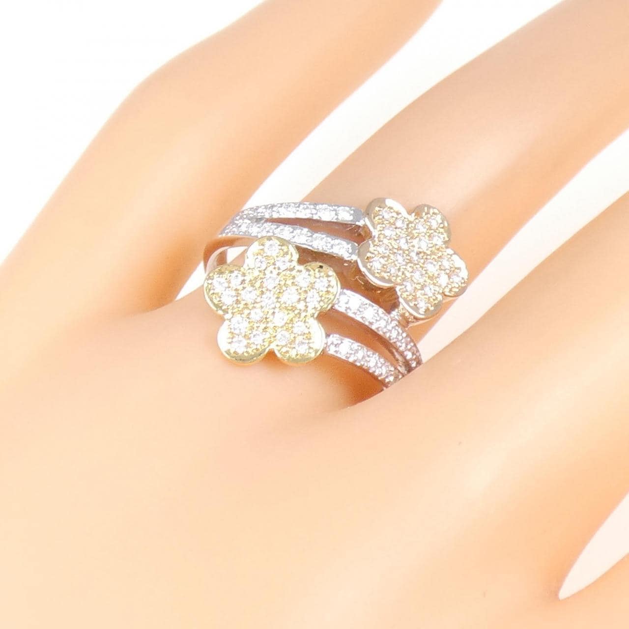 K18 三色花朵鑽石戒指0.30CT
