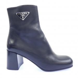 プラダ PRADA トライアングルロゴ 1T930M ブーツ