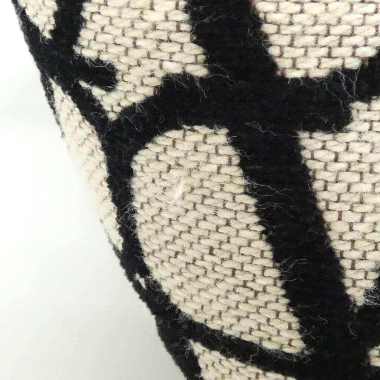 ヴァレンティノガラヴァーニ 3Y2B0C24JXD バッグ